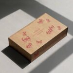 Фіксатор для рук на двері UPKO у вигляді кріпильного банта, червоний