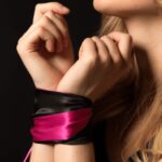 Пов’язка-стрічка з сатину 2в1 Adrien Lastic Satin Sash (пов’язка на очі і стрічка для зв’язування)