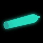 Презерватив латексний One Glowiing Pleasures, що світиться у темряві, 1 шт