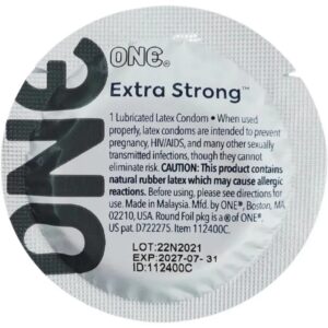 Презерватив латексний із потовщеними стінками One Extra Strong з різним дизайном, 1 шт
