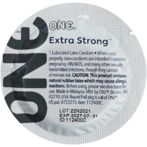 Набір міцних презервативів класичної форми One Extra Strong із різним дизайном (5 шт.)