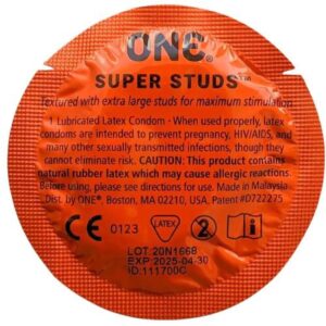Набір латексних презервативів One Super Studs із точковим рельєфом (5 шт.)
