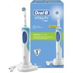 Oral-B Braun Vitality 2D/D12 Crossaction + подарункова насадка у комплекті