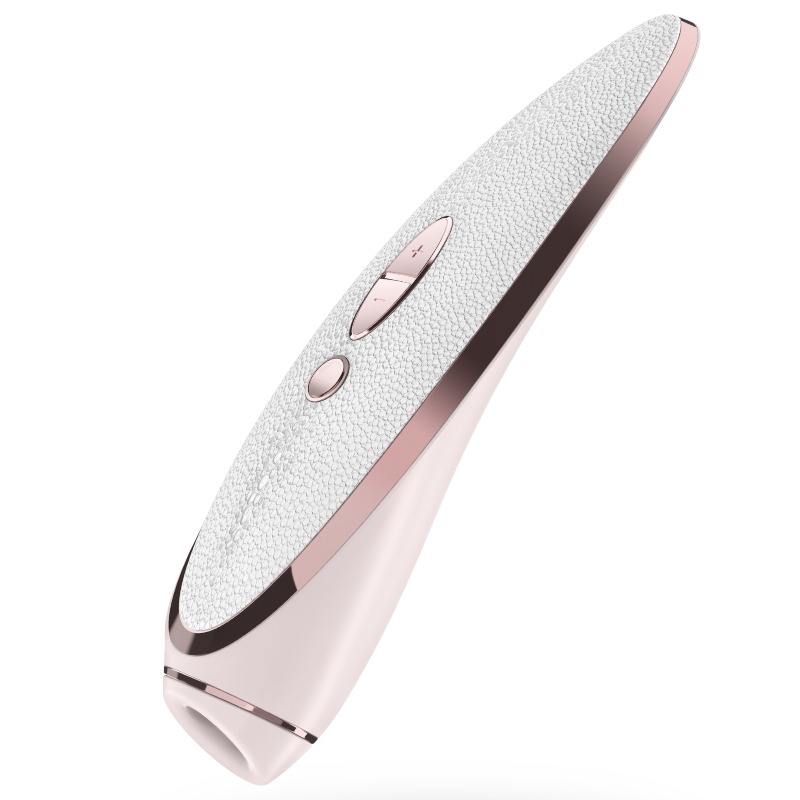 Вакуумний кліторальний стимулятор Satisfyer Luxury Pret-a-Porter, білий Вакуумний кліторальний стимулятор Satisfyer Luxury Pret-a-Porter, білий