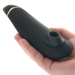 Безконтактний вакуумний кліторальний стимулятор Womanizer Premium 2 чорний