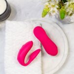 Смарт-вібратор для пар We-Vibe Chorus Pro Electric Pink