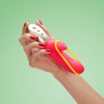 Мінівібратор-кролик зі стимулювальною стрічкою Fun Factory AMORINO pink/neon yellow, стрічка знімна